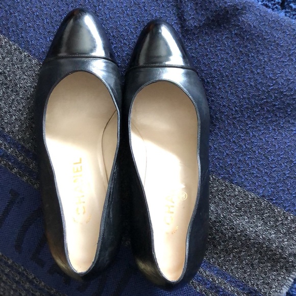 Chanel Shoes - Picture 7 of 8